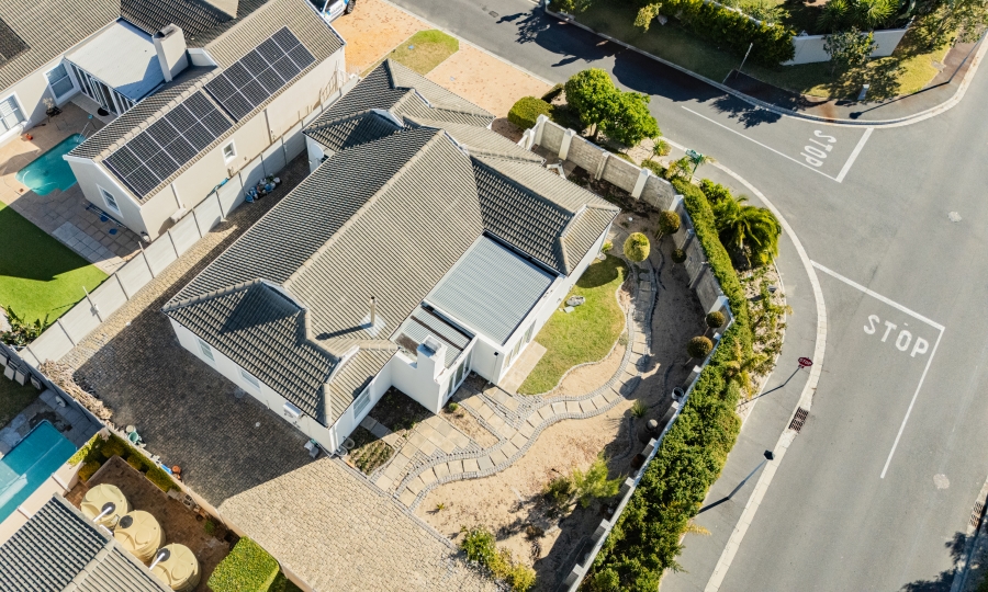 3 Bedroom Property for Sale in Sunningdale Western Cape